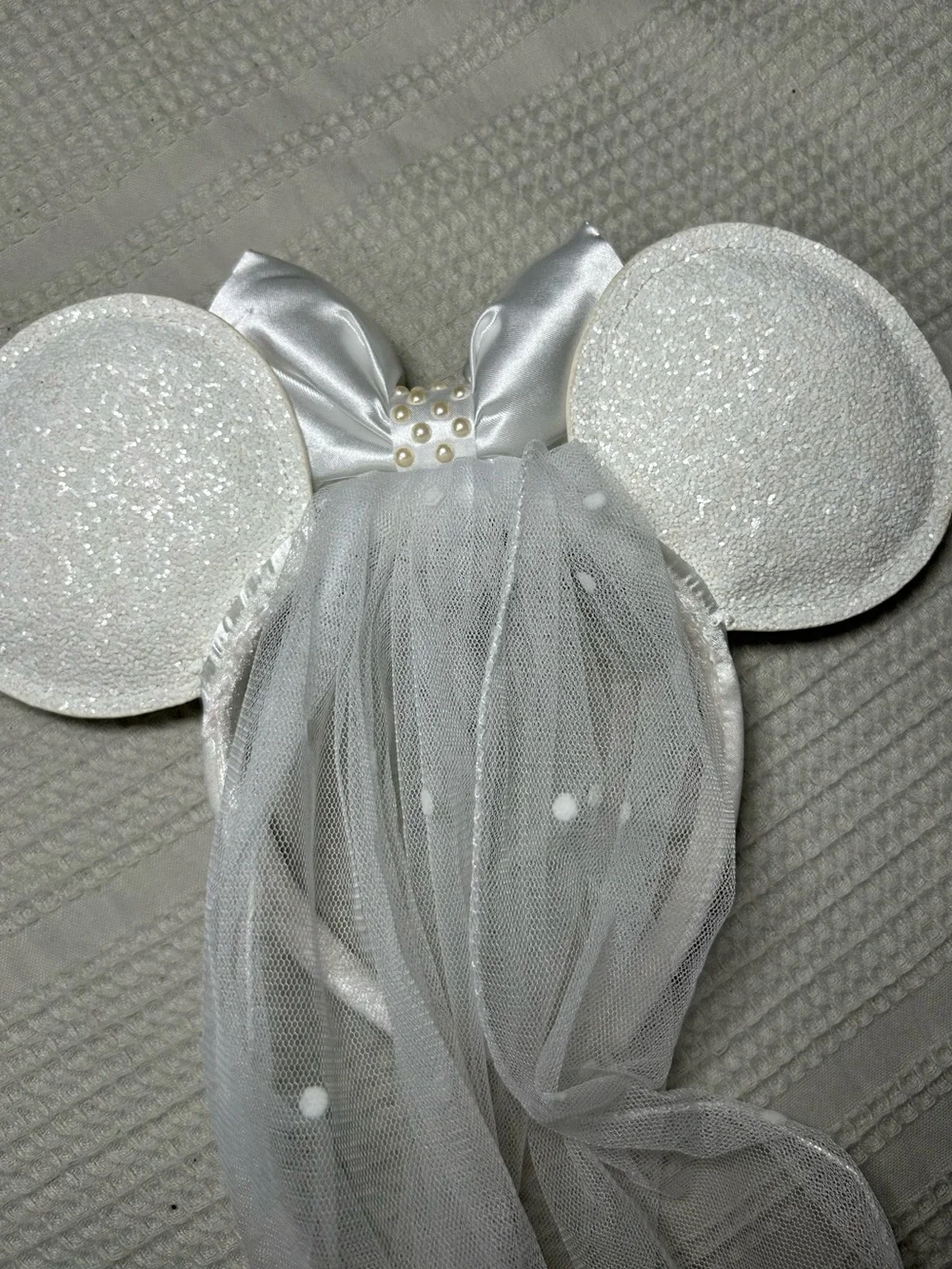 Disney white minnie
